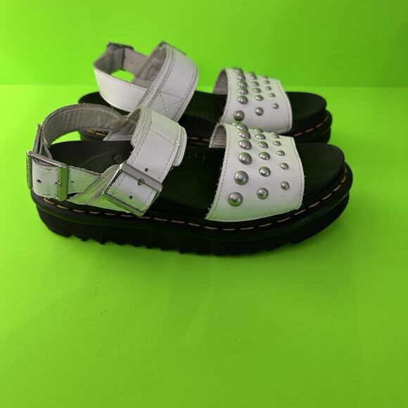 Dr. Martens Voss Stud Platform Sandals Womens US 7 EU 38 White Chunky Y2K - Picture 1 of 16